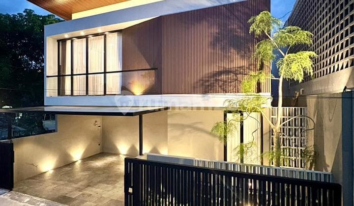 Bonus Furniture, Rumah Konsep Villa dengan Private Pool di Maguwoharjo