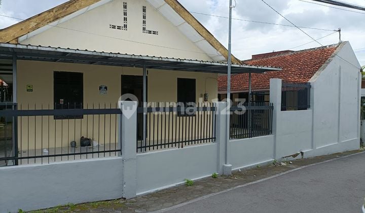 Bu Jual Kost Bayar Tanah Nya Aja di Janti Dekat Ambarukmo Gowok