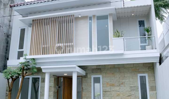 Rumah palagan SHM Ngaglik, Sleman utara kampus UGM kaliurang