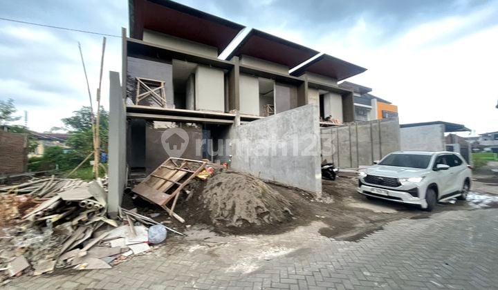 Rumah Baru 2 Lantai Private Pool Full Furnished Jalan Kaliurang KM 9.5