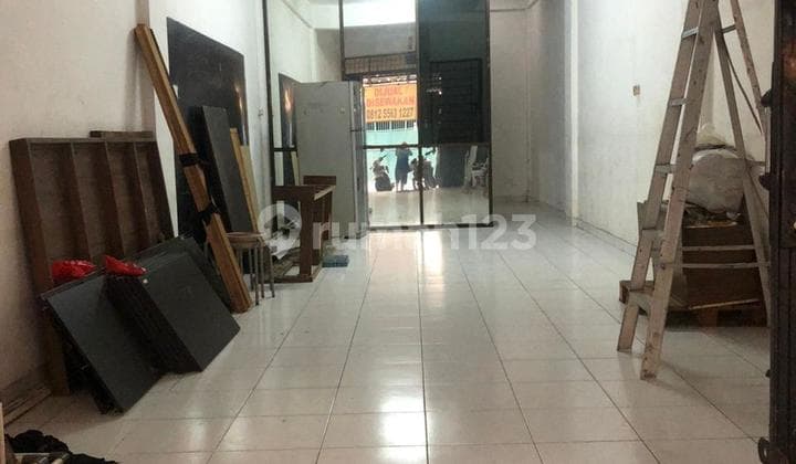 For Rent Strategic Jelambar Shop House, suitable for Business 4X19
