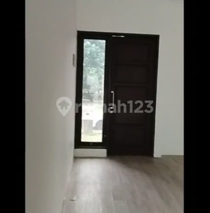 Disewakan Rumah Hook di Cluster Newton By Rumah Chinida (Dw)