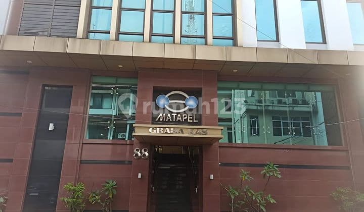 Gedung Perkantoran Di Kebayoran Baru 7lantai