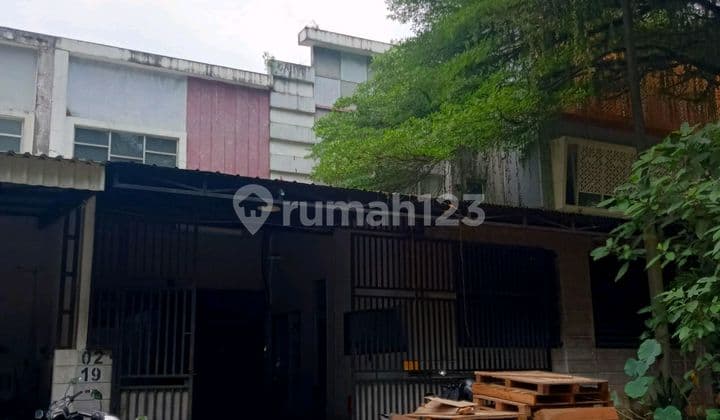 Gudang 2 Lantai Di Lokasi Yang Strategis Di Kawasan Pergudangan Taman Tekno Bsd Serpong Tangerang Selatan Banten