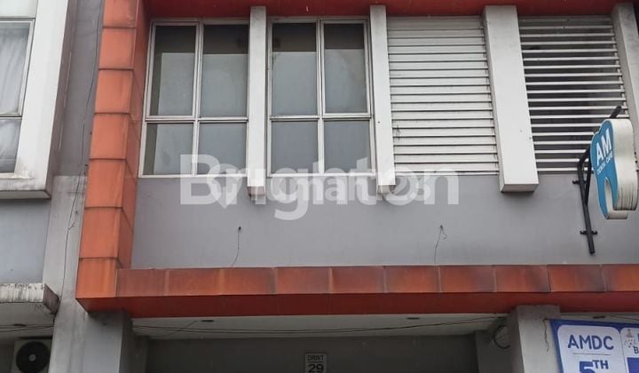 Ruko 3,5 Lantai Di Lokasi Yang Sangat Strategis Di Gading Serpong