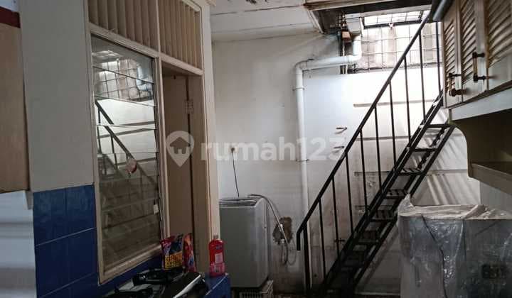 Rumah Nyaman 1,5 Lantai di Lokasi Bagus dan Strategis Dekat Sms Mall di Gading Serpong Tangerang Banten