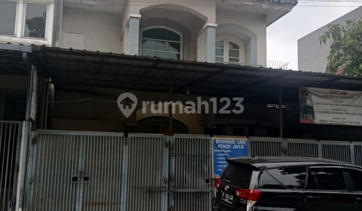 Rumah 2 Lantai Di Pinggir Jalan Yang Ramai Kelapa Lilin Sektor 7a Di Area Yang Sangat Strategis Di Gading Serpong Tangerang Bamten