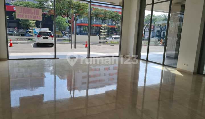 Ruko 4 Lantai dan Basement dengan Lift Northpoint Nava Park BSD Serpong Tangerang Banten