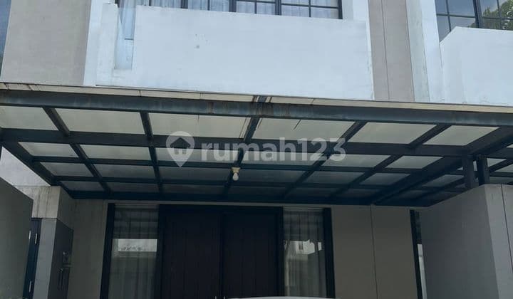 Rumah Furnish 2 Lantai Under 1 M, Grand Sunrise Menganti Gresik