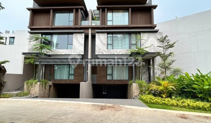 CITRALAKE VILLA LUXURY RESIDENCE WITH LAKE VIEW, SIZE 9X15, 3 Floors + Basement, Private Lift, Semi Furnished