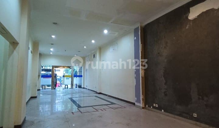 For Rent: Commercial Property in Menteng, Central Jakarta - Strategic & Comfortable Location