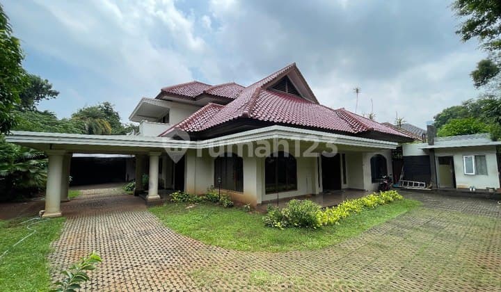 Dijual Rumah Mewah Terawat di Menteng Lokasi Strategis dan Nyaman