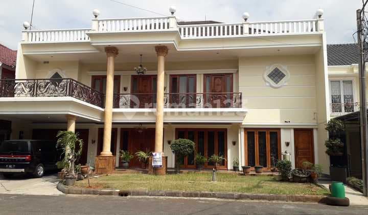 Dijual Rumah 2 Lantai Siap Huni di Taman Beverly Lippo Cikarang