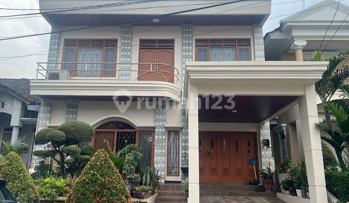 Dijual Rumah 2 Lantai Siap Huni di Taman Dago Lippo Cikarang