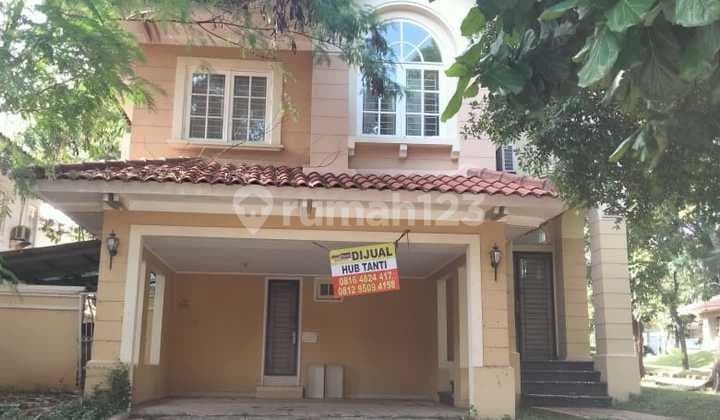 Dijual rumah 2 lantai di Taman Menteng Lippo Cikarang