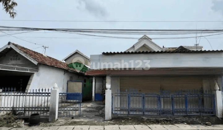 Rumah Jambangan Cocok Usaha atau Kos, Pemukiman Padat Penduduk
