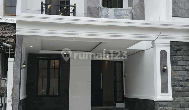 Kertajaya Indah American Style Strategic Near Galaxy Mall