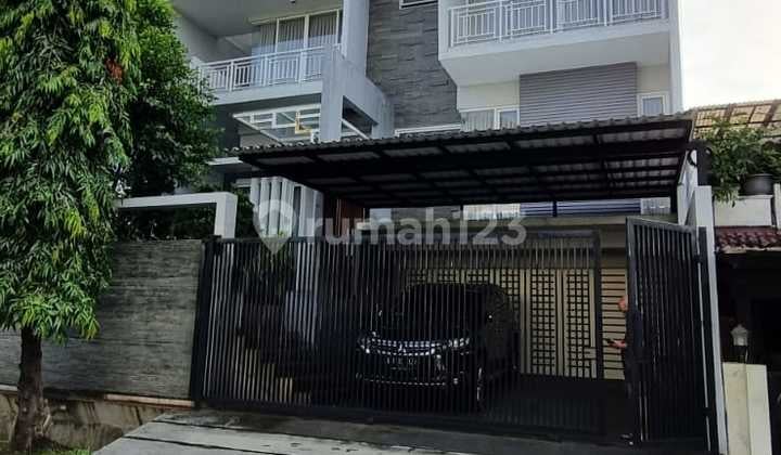 For Sale Cheap House on Taman Kedoya Street, Prisma Kedoya Complex