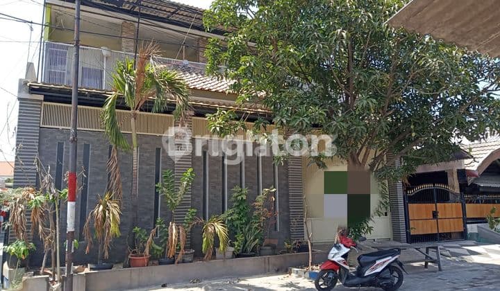 Rumah 2 Lantai di Wisma Tropodo Waru