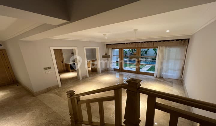 Tropical Compound House At Kemang Near New Zealand School, Mentari School, Ais School Mm035