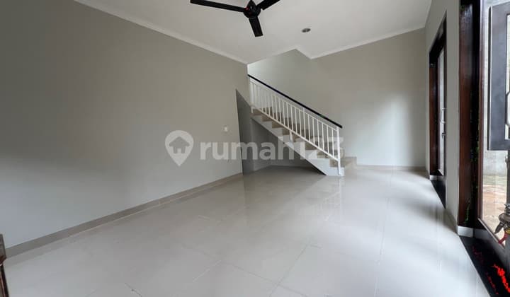 Sewa Rumah Termasuk Deposit 1 Tahun