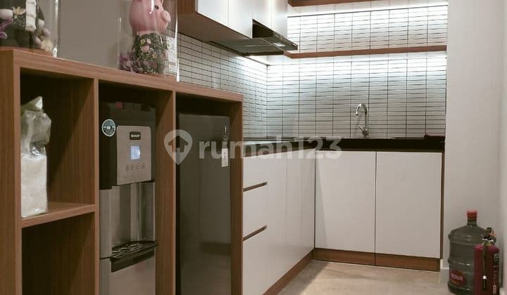 Disewakan 1 Unit Apartemen Landmark Residence Lantai 11 2 BR