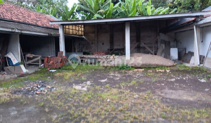 Rumah tua hitung tanah di Jalan mohammad toha SHM