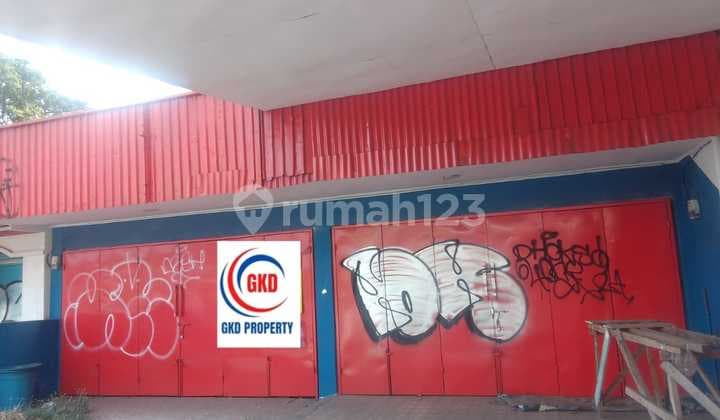 FOR RENT: STRATEGIC AND AFFORDABLE SHOPHOUSE BY THE ROAD IN ALAM SUTERA