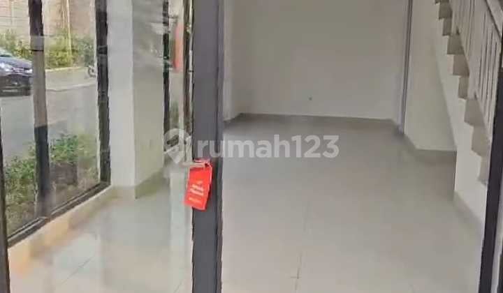 FOR SALE BELOW MARKET PRICE SHOPHOUSE BY THE ROAD IN BSD