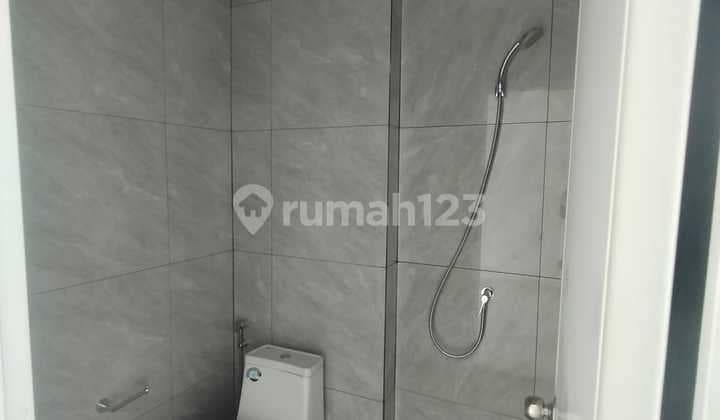 FOR RENT: 3-STORY SHOPHOUSE, STRATEGIC LOCATION, AFFORDABLE, BY THE ROAD IN BSD