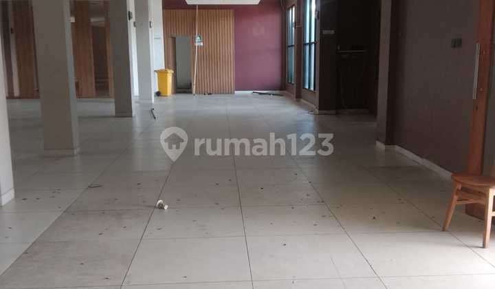 DISEWAKAN RUKO STRATEGIS MURAH DI PINGGIR JALAN UTAMA DI BSD