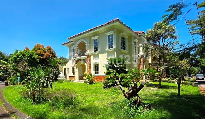 Jual Rumah Huk American Classic Mediterranean The Green BSD Tg011