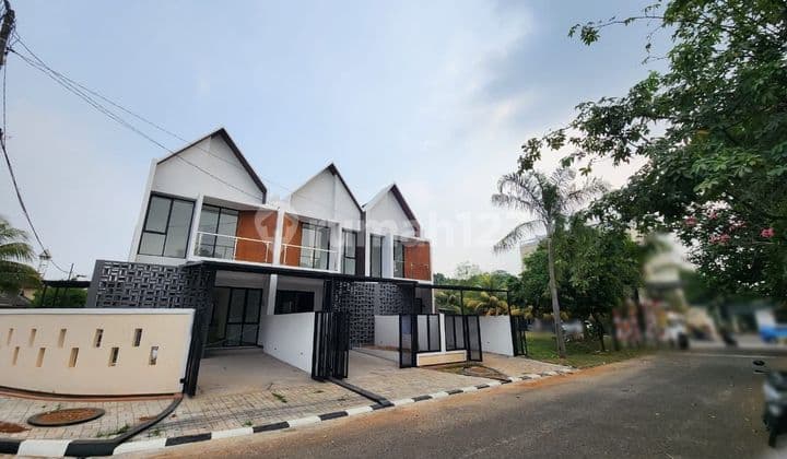 Dijual Rumah Baru Siap Huni 2 Lt Di Griya Loka BSD ~ G1.5004