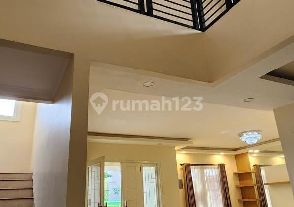Dijual Rumah Design Mandiri 2 Lt Siap Huni Simplicity Bsd ~ Is010
