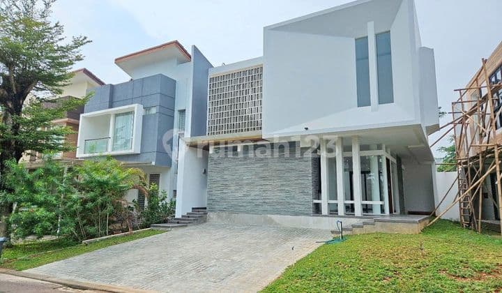 For Sale Beautiful Move-In Ready House at The Icon Cosmo BSD ~ I007