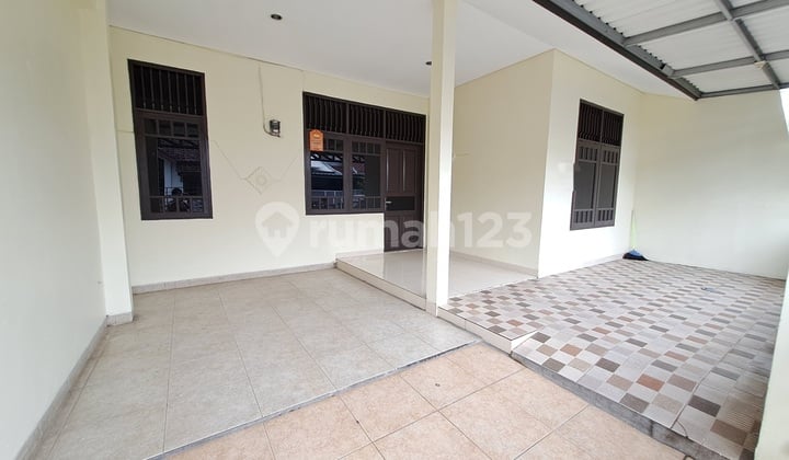 For Sale 1 1/4 Story House in Villa Melati Mas Tangerang ~ V800124