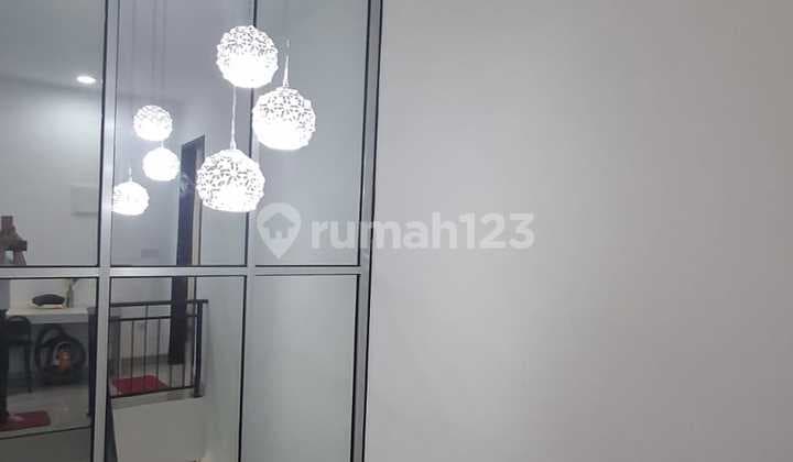 DIJUAL RUMAH 2 LANTAI DI PIK 2 SEMI FURNISHED