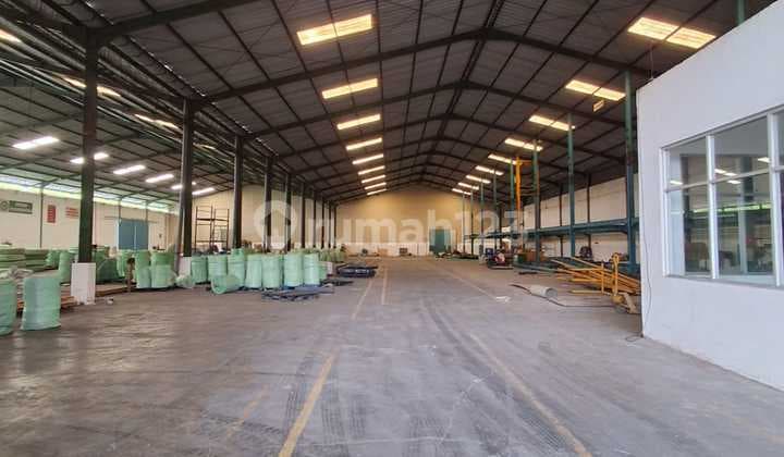 Gudang Ex Pabrik Kepatihan Menganti Lantai Cor