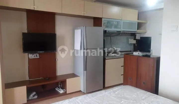 Berkley Apartment UC Studio Fully Furnished + Washing Machine