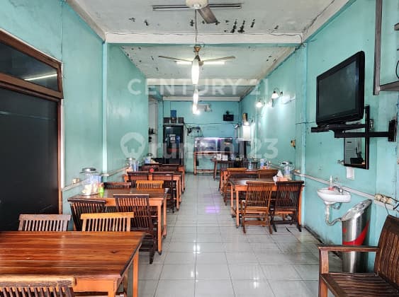 Ruko 2 Setengah Lantai Cocok untuk Usaha di Johar Baru S8747