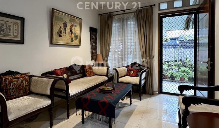 Rumah 2½ Lantai Siap Huni Dalam Komplek Nyaman Di Pulomas S9262