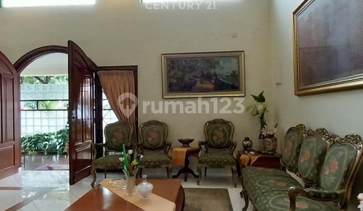 Rumah Besar 2 Lantai Strategis Komersial Area Di Pasar Minggu