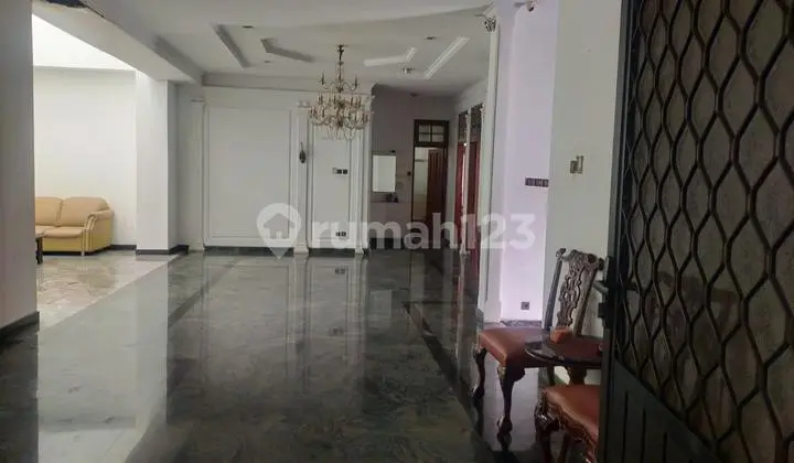 2-Story Hook House in Kayu Putih, Central East Jakarta R1639
