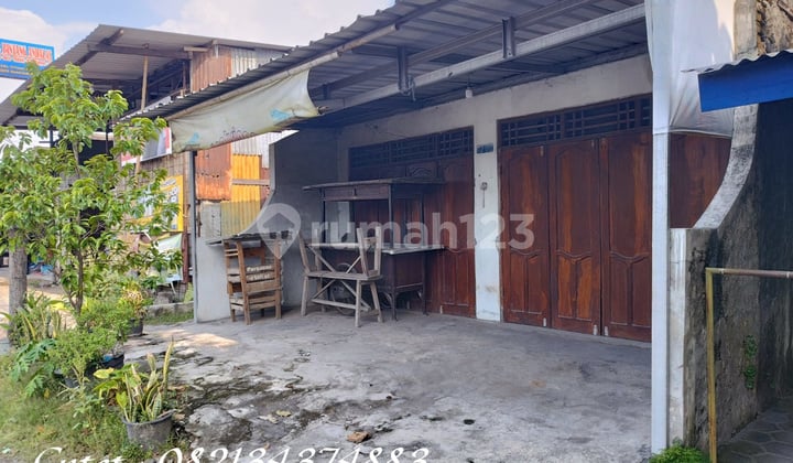 Dijiual rumah + kios ditepi Jl. Wonosari Bantul, dekat Galaxy Waterpark