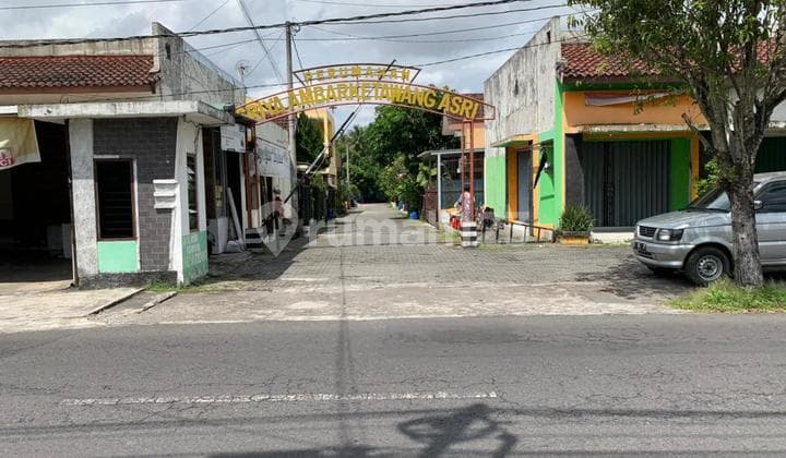 Cheap Hook Kiosk for Sale, Near UMY, Suitable for Business, Land Area 60m2