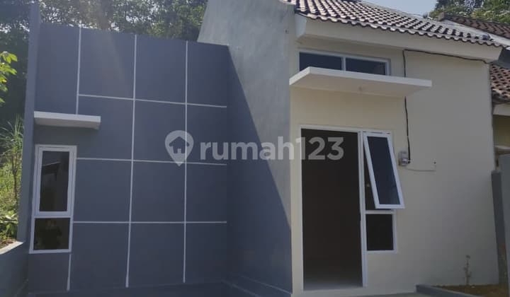 Hunian Minimalis dijual murah dekat RSU Banyumanik Semarang, Unit terbatas