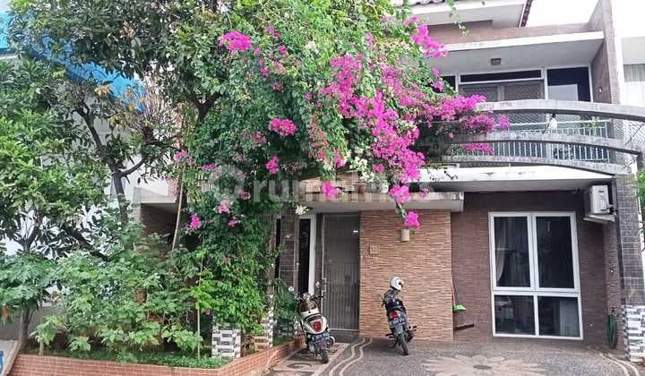 Fully Furnished House Ready to Occupy in Green Court Lake Housing, West Jakarta