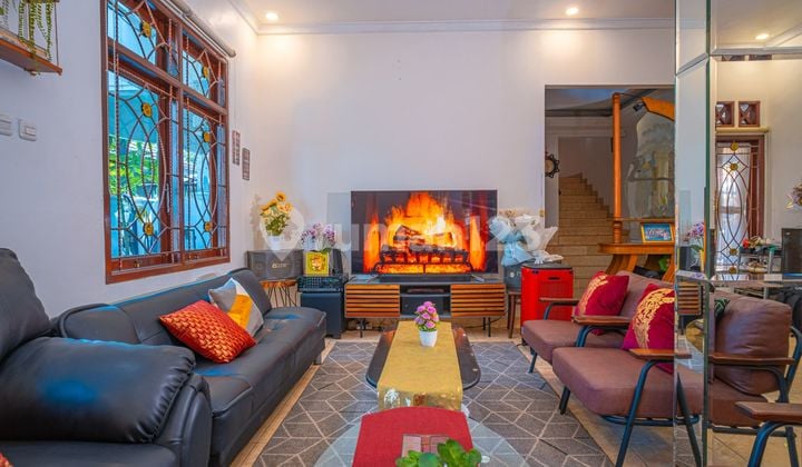 Beautiful House Ready to Occupy in Taman Harapan Baru, Bekasi