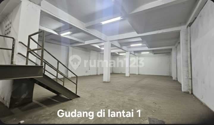 Gudang 2 Lantai Siap Pakai di Bizpark Pulogadung, Jakarta Timur