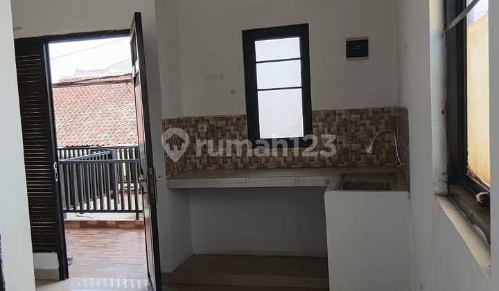 Rumah Kost 2 Lantai Lokasi Strategis di Harapan Indah 1, Bekasi